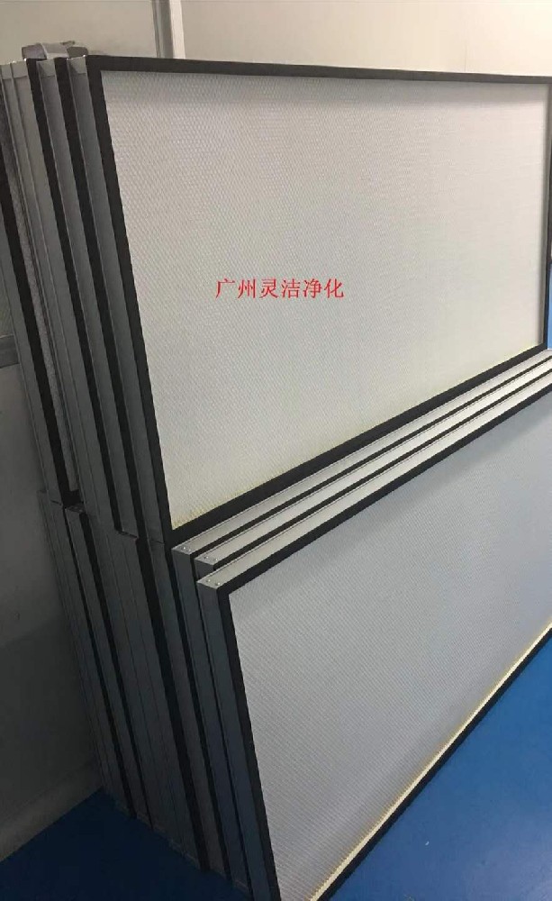 無隔板亞高效過濾器簡介